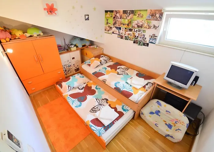 With A Parking Space - 12480 *